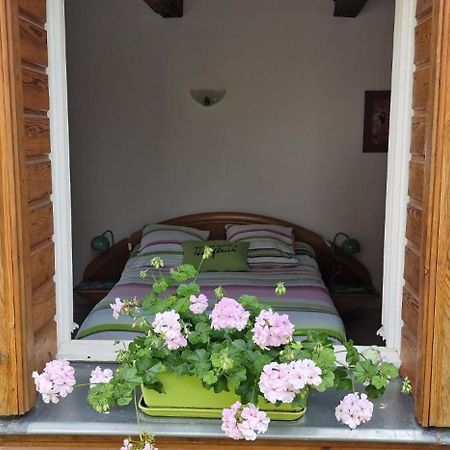 Honfleur A Deux Bed & Breakfast ภายนอก รูปภาพ