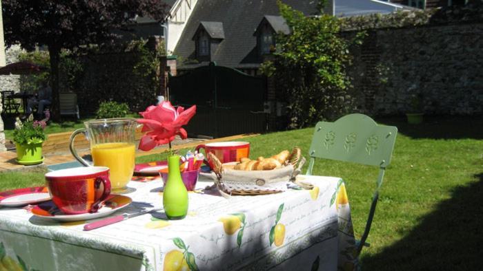 Honfleur A Deux Bed & Breakfast ภายนอก รูปภาพ