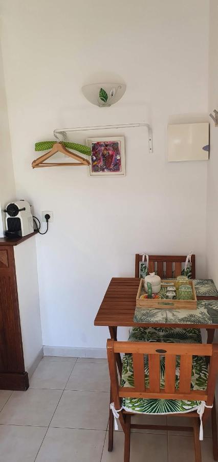 Honfleur A Deux Bed & Breakfast ภายนอก รูปภาพ